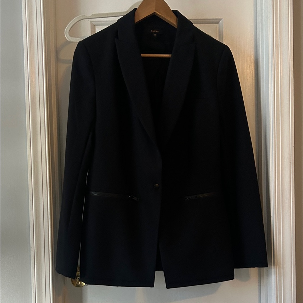 Quince Black Scuba Single-Breasted Convertible Blazer medium